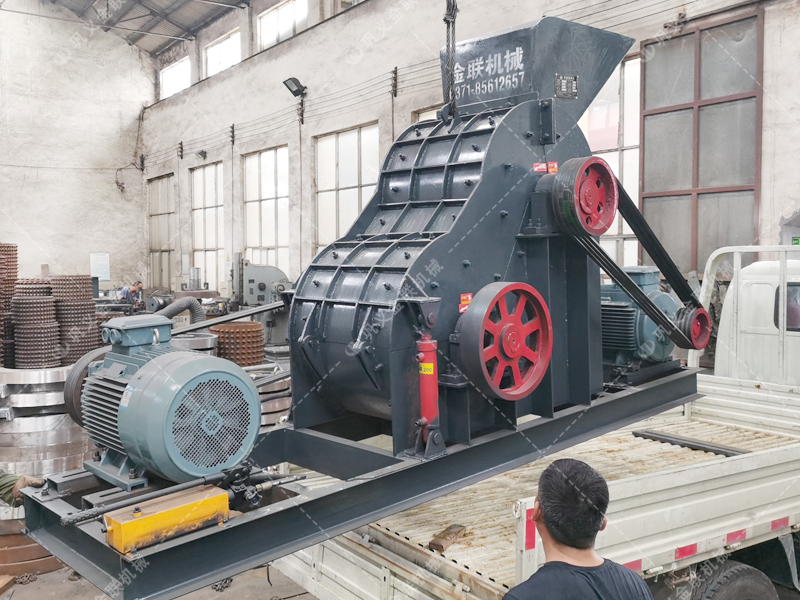 雙級(jí)無篩底粉碎機(jī),無篩底破碎機(jī)價(jià)格