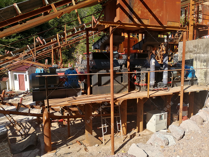 水利工程需要高精度砂石？對(duì)輥制砂機(jī)如何確保成品質(zhì)量？